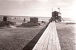 Foto in Sepia von Julius Simonsen. Zu sehen ist der Strand und das Badevergnügen in St- Peter-Ording zwischen 1910 und 1932. 