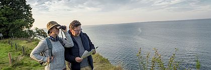 Wandern an der Steilküste - zum Artikel 'Entdecke Deutschland: Schleswig-Holstein profitiert von gemeinsamer Kampagne aller 16 Bundesländer '