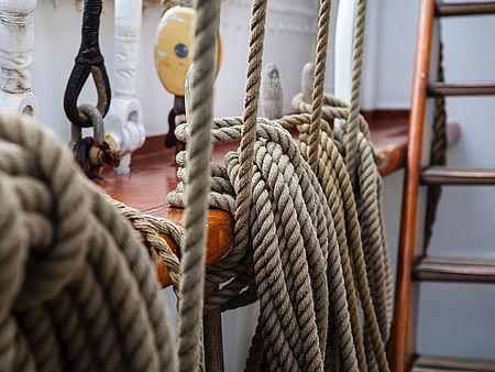 Seil auf einem Schiff