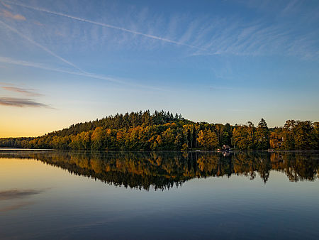 Morgenstimmung am Salemer See mit Bootshaus